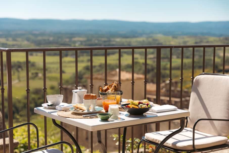 Petit déjeuner Hotel Crillon le Brave @morecontentstudio